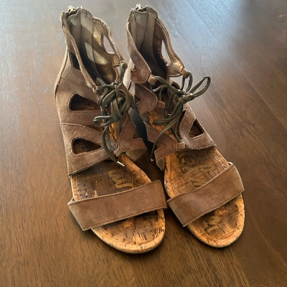 Sam Edelman moss green dean caged sandals lace up zipper back closure
